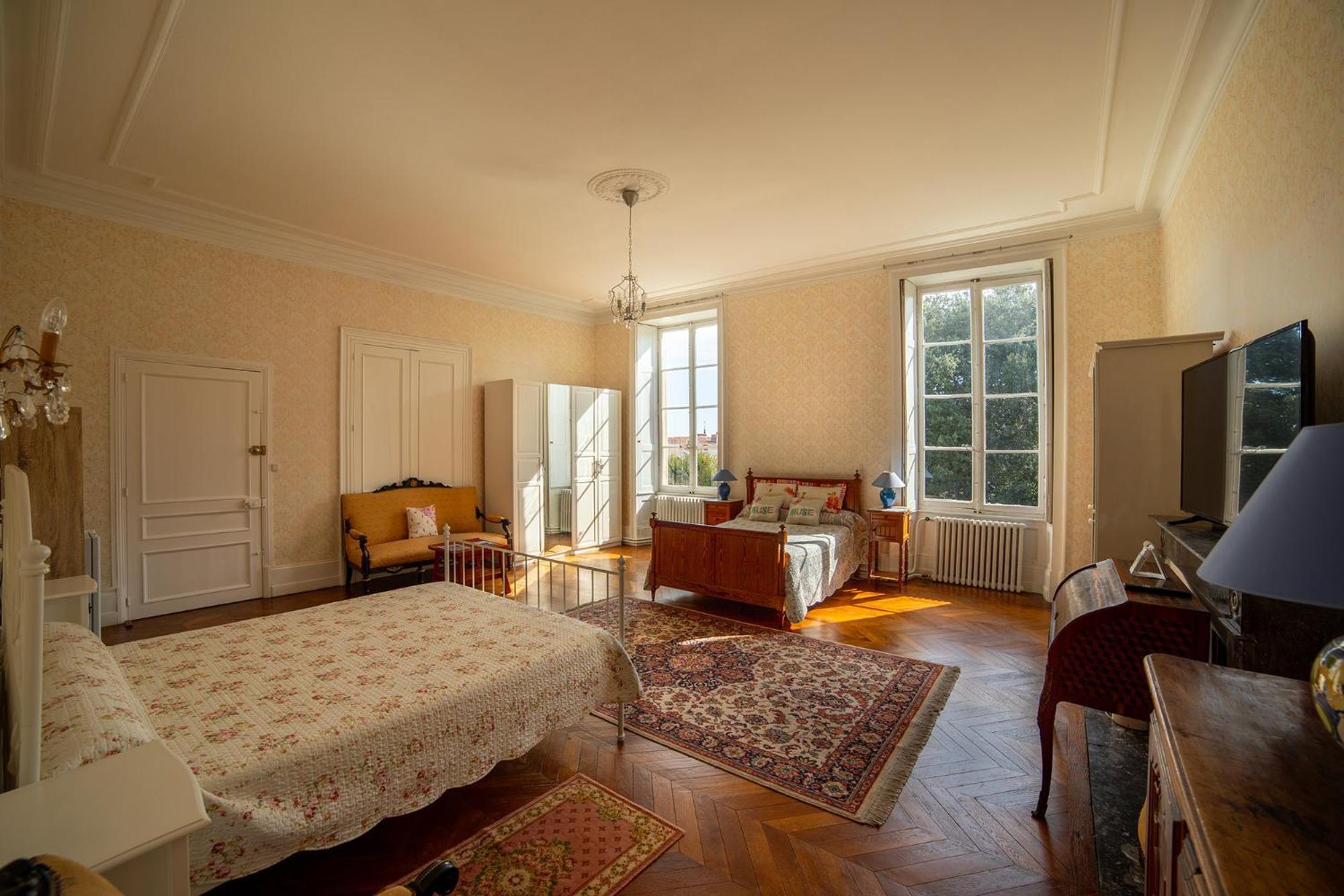 Hotel Chambre d'hotes La maison de Maître à Fontenay-le-Comte Chambre photo